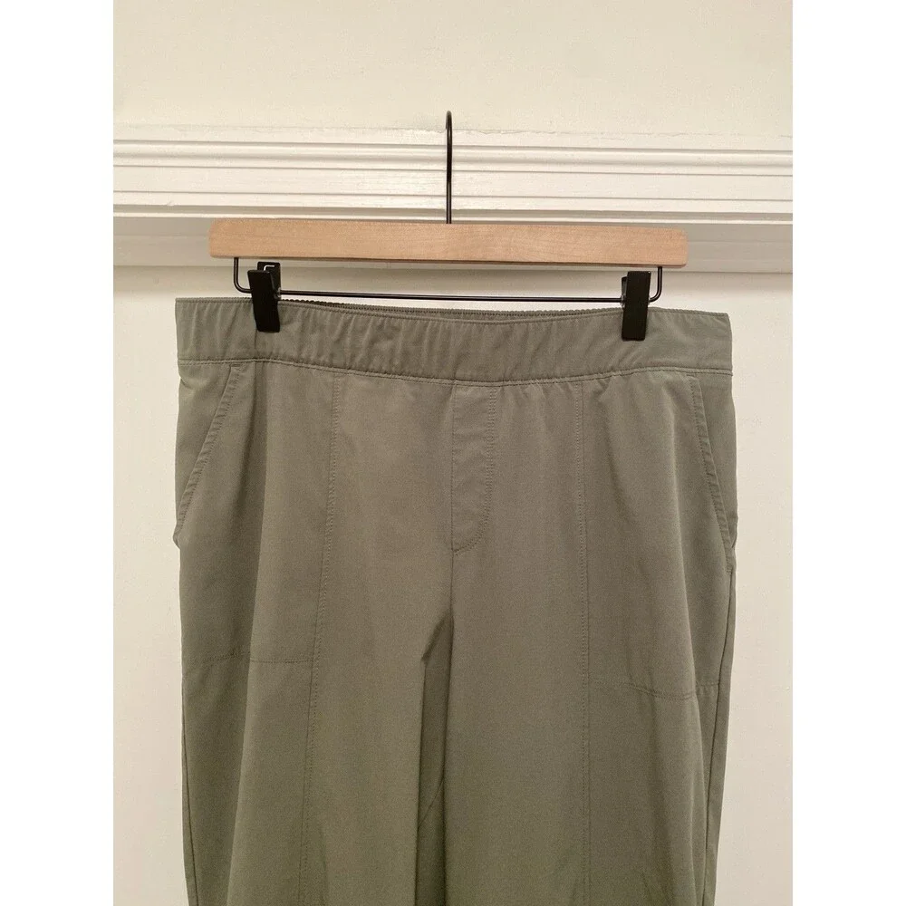 Talbots Pull On Ankle Pants Women’s Size Medium Cropped Army Green Comfort